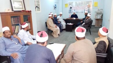 وكيل وزارة الأوقاف بأسوان بالصور يجتمع مع مفتشي المتابعة لتحقيق الانضباط وتحسين الجودة